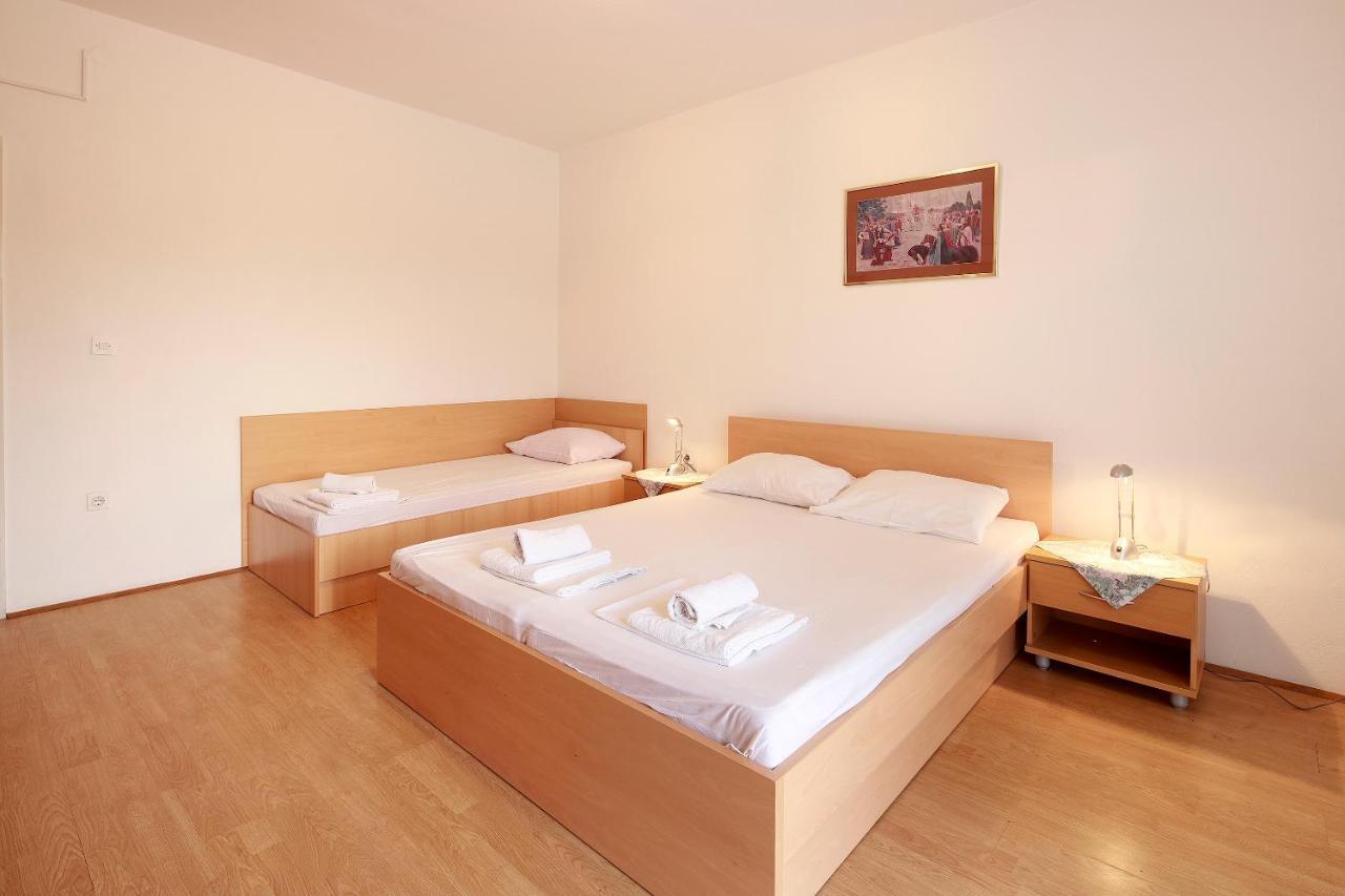 Apartments Katra Novalja Exterior photo